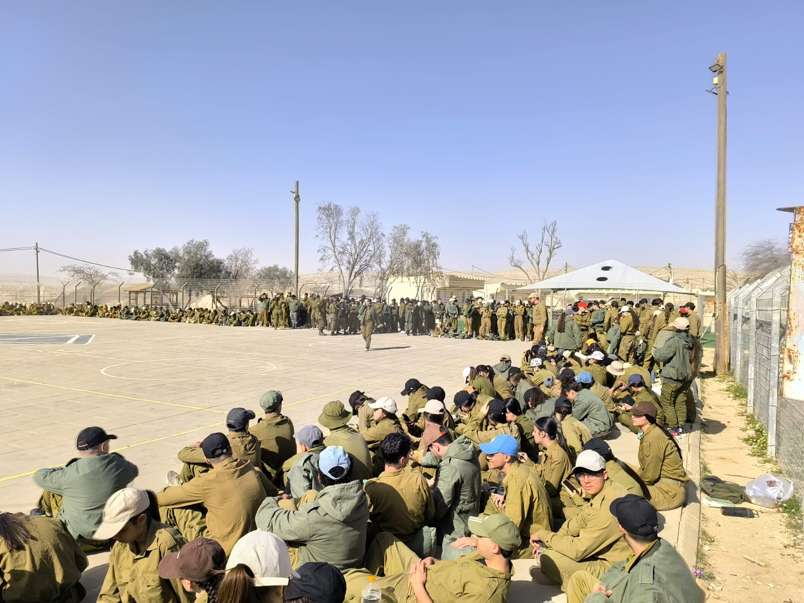 שכבת י"א בשבוע גדנ"ע בשדה בוקר